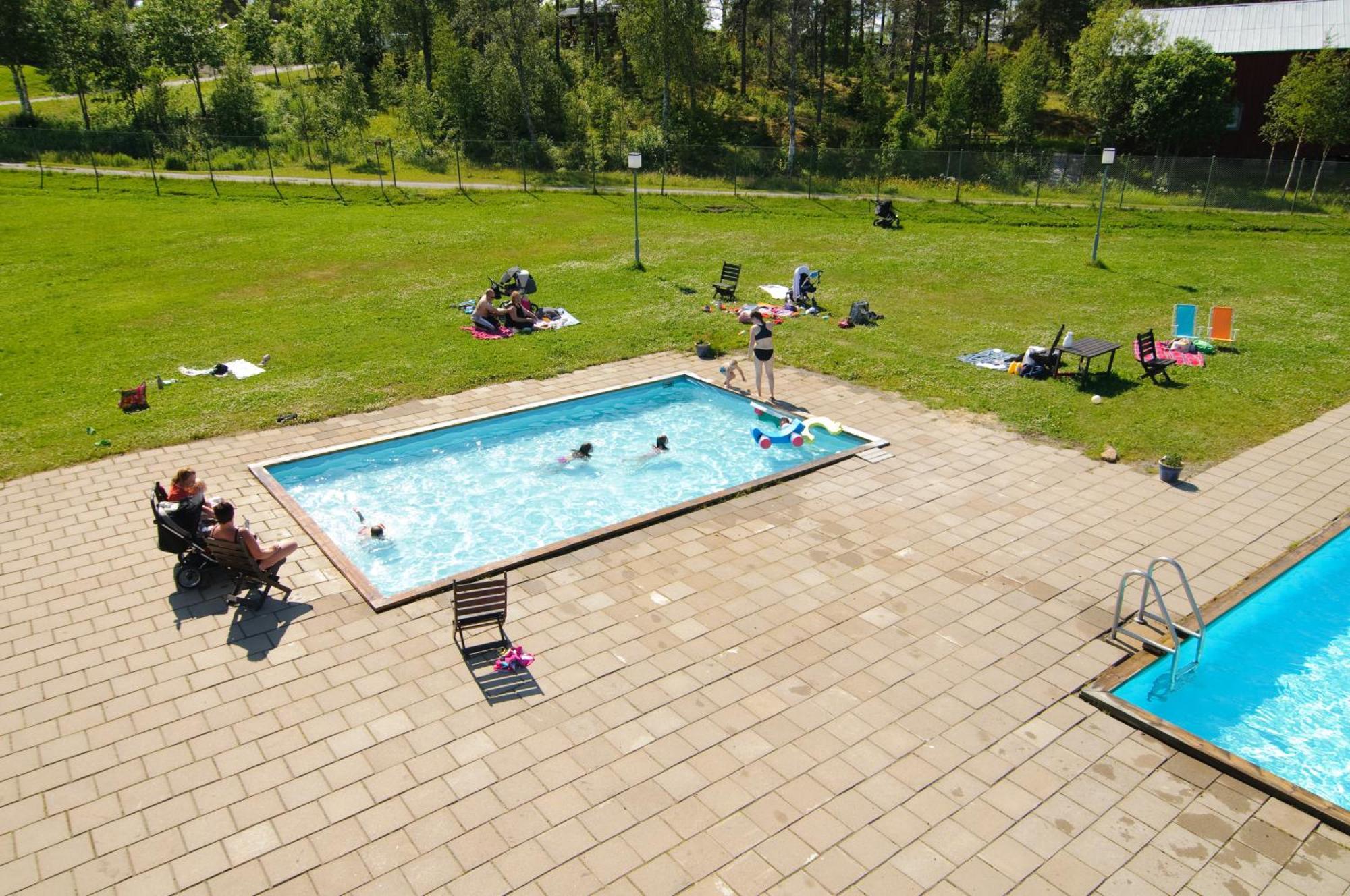 Lufta Camping & Restaurang Ånäset Buitenkant foto