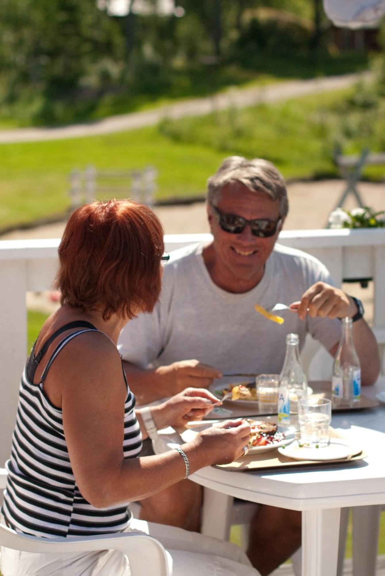 Lufta Camping & Restaurang Ånäset Buitenkant foto