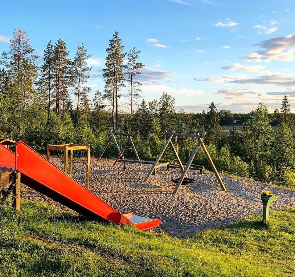 Lufta Camping & Restaurang Ånäset Buitenkant foto
